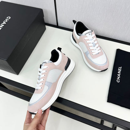 SNEAKER IN LIGHT PINK SUEDE AND WHITE BREATHABLE MESH