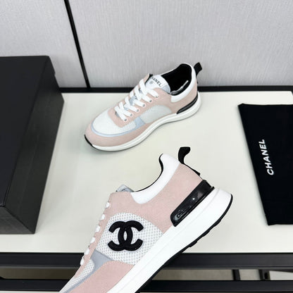 SNEAKER IN LIGHT PINK SUEDE AND WHITE BREATHABLE MESH