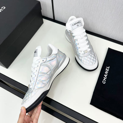 SPORTS SHOES IN GLOSSY SILVER CALFSKIN