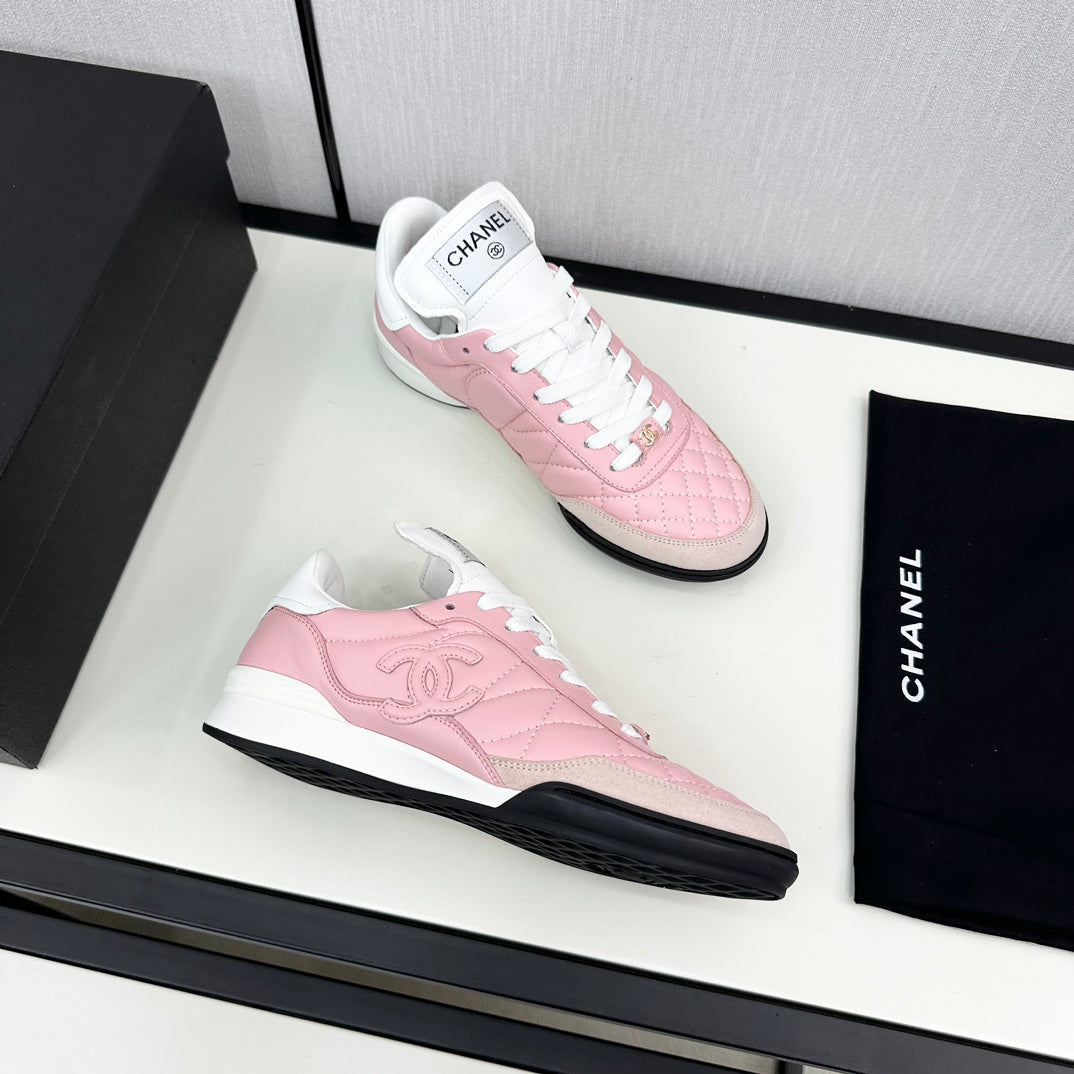 SPORTS SHOES IN LIGHT PINK CALFSKIN
