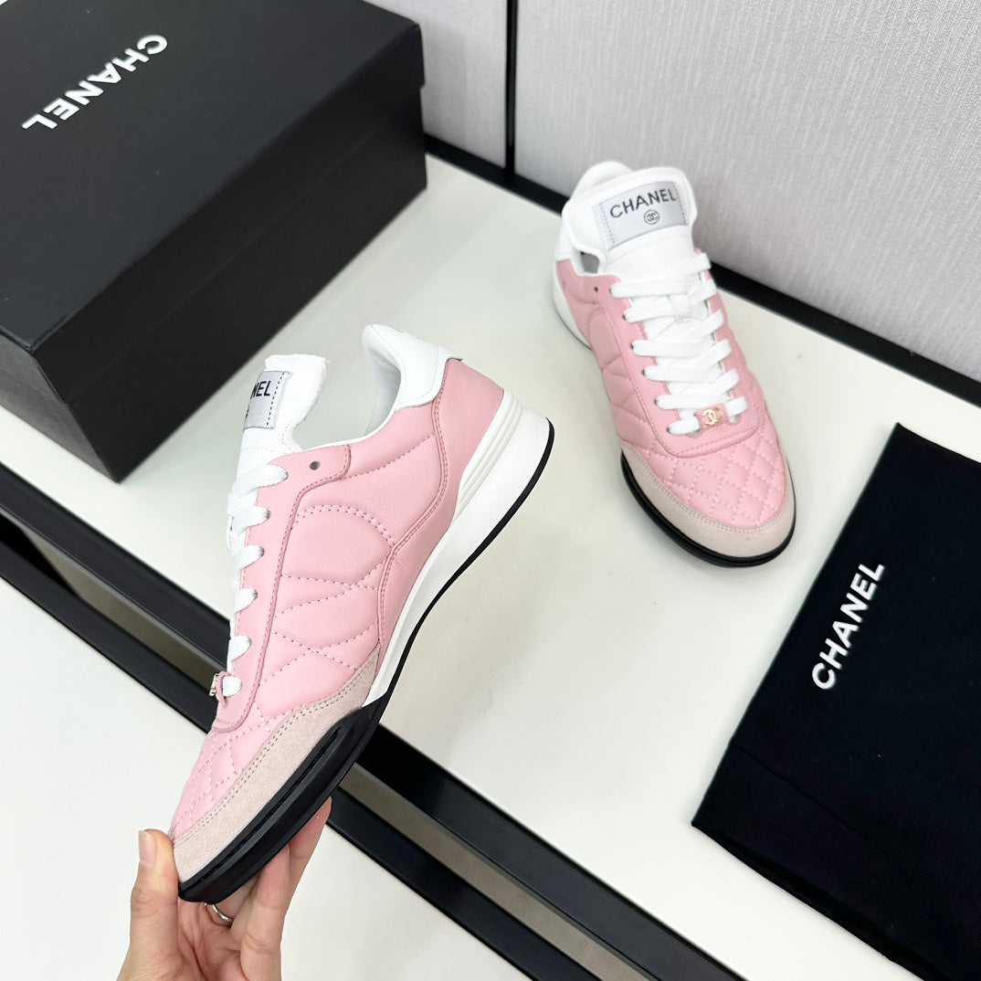 SPORTS SHOES IN LIGHT PINK CALFSKIN