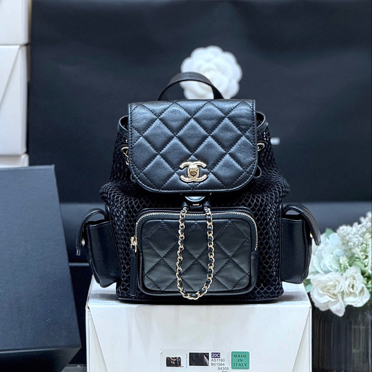 MESH DRAWSTRING BACKPACK 25 IN BLACK CALFSKIN GOLD-TONE METAL