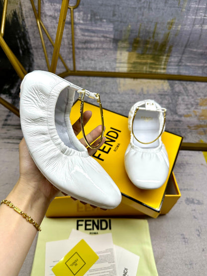 FENDI FILO BALLET IN WHITE LAMBSKIN WITH GOLD HARDWARE