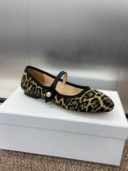 BALLET FLAT CAMEL PONY HAIR CALFSKIN WITH BROWN LEOPARD MOTIF