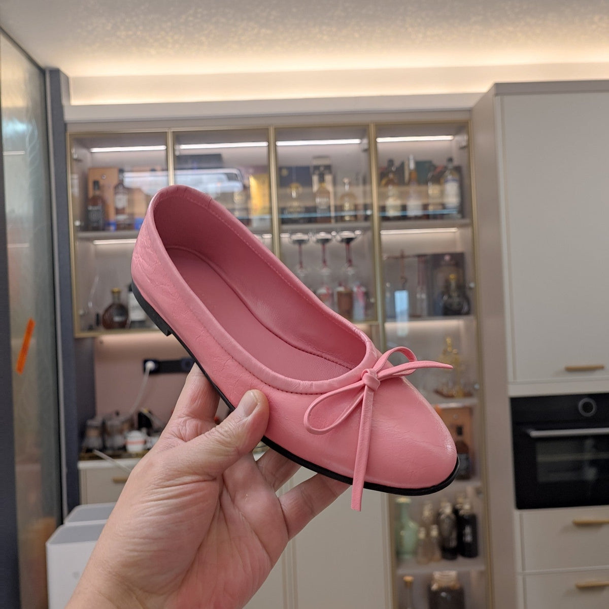 RHINESTONE BALLET FLATS WITH BOW IN SEA PINK WAX-OIL SHEEPSKIN