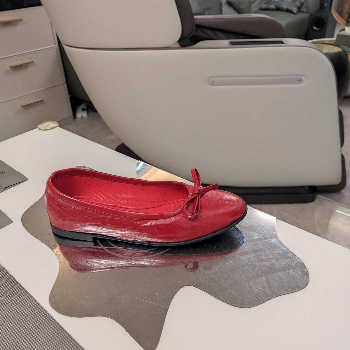 RHINESTONE BALLET FLATS WITH BOW IN RED WAX-OIL SHEEPSKIN