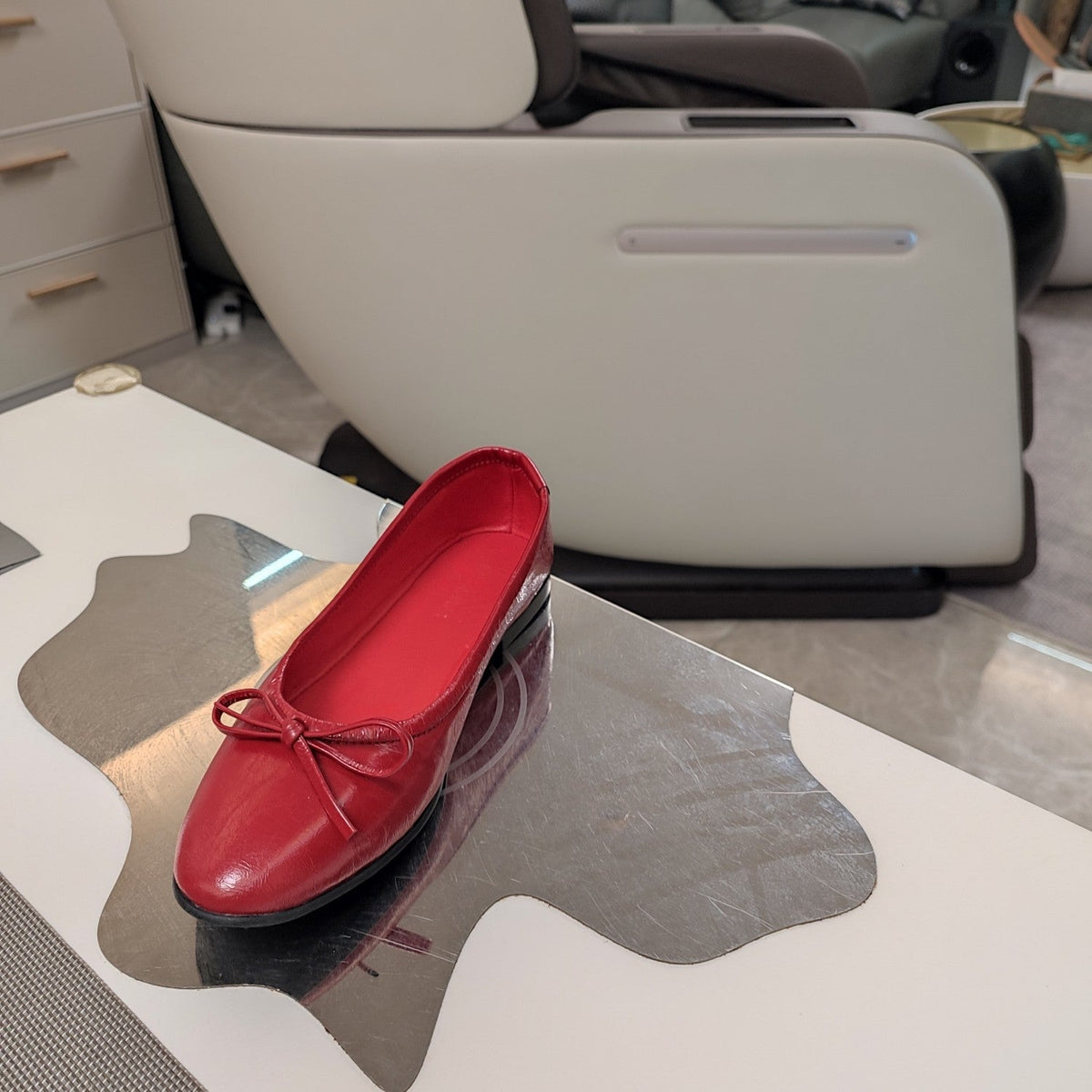 RHINESTONE BALLET FLATS WITH BOW IN RED WAX-OIL SHEEPSKIN