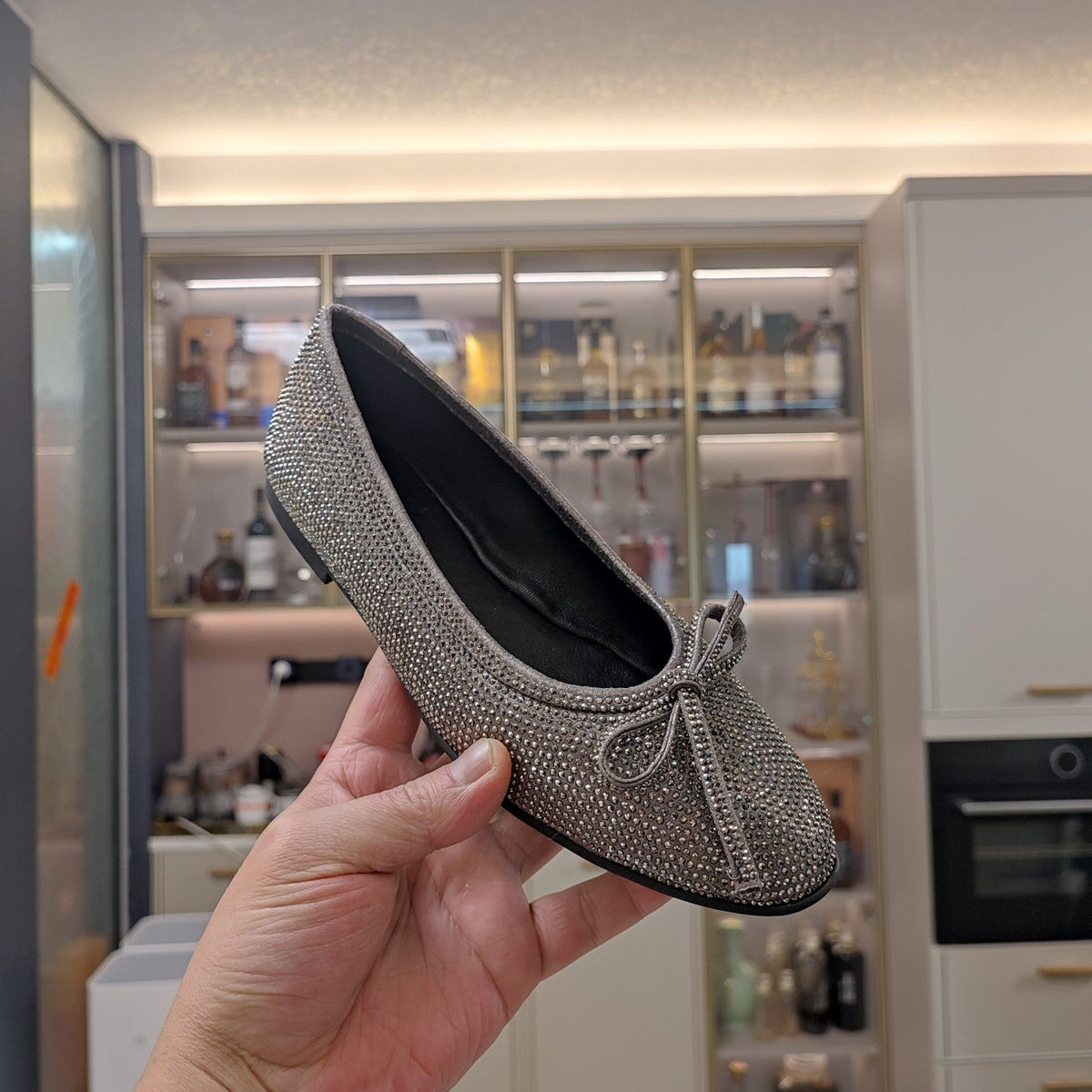 RHINESTONE BALLET FLATS WITH BOW IN GRAY SHEEPSKIN