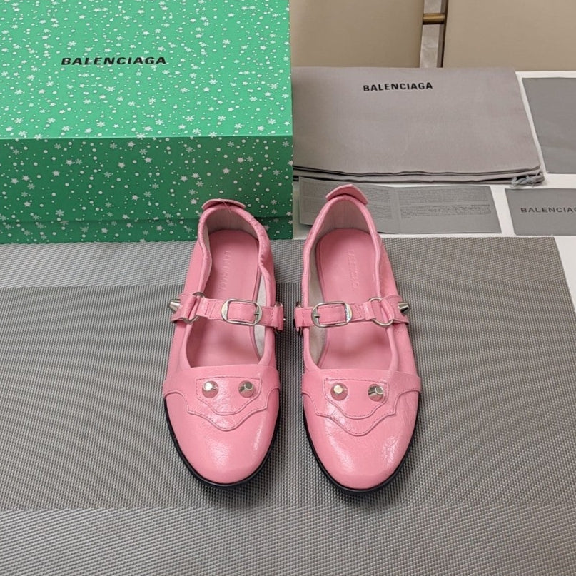 STUDDED MARY JANE FLATS IN SEA PINK SHINY LAMBSKIN