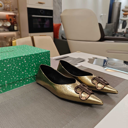 POINTED BALLET FLATS IN GOLD METALLIC SHINY CRACKED SHEEPSKIN