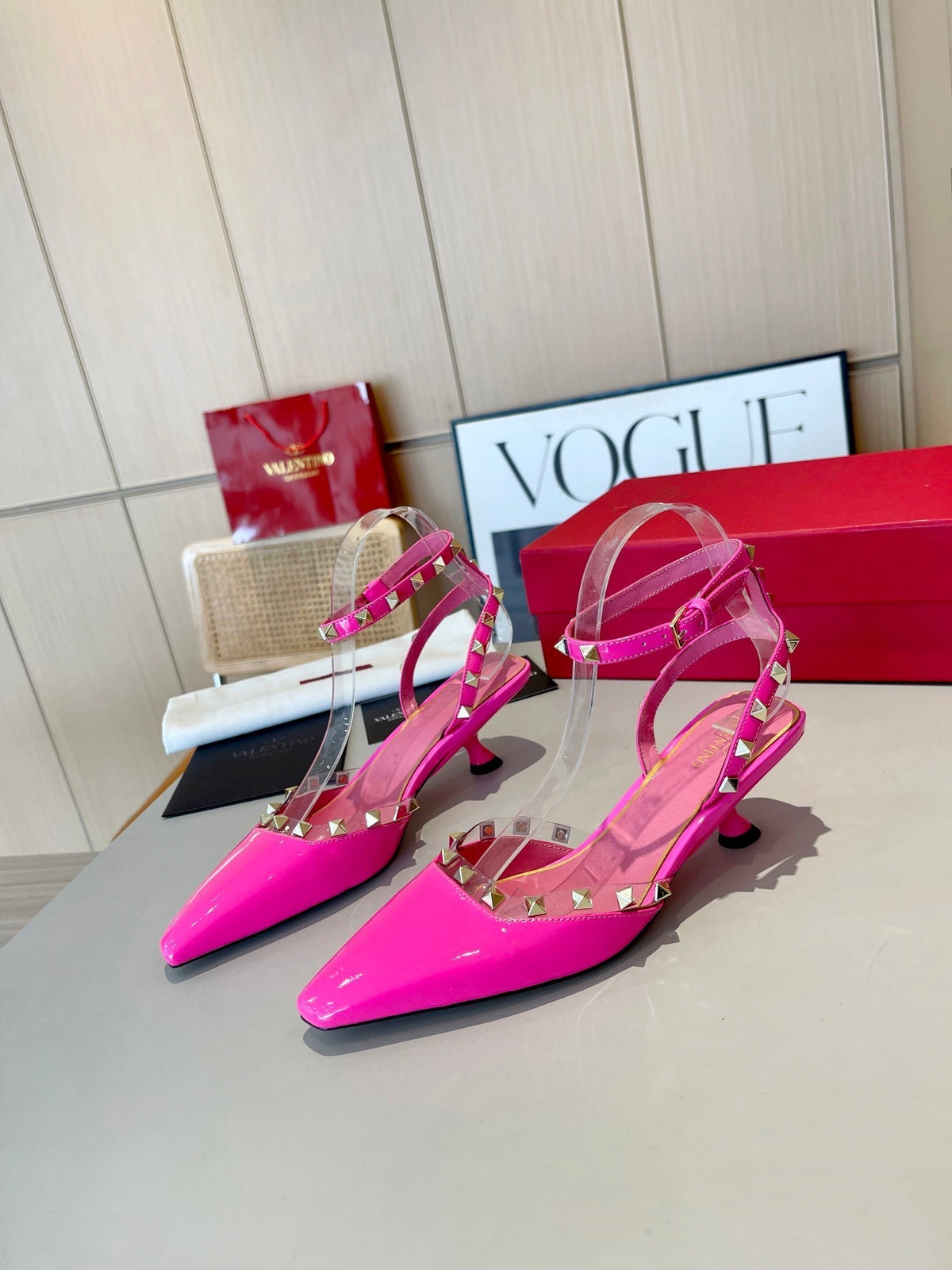 ROCKSTUD CAGED SLINGBACKS 5 CM IN DEEP PINK CALFSKIN