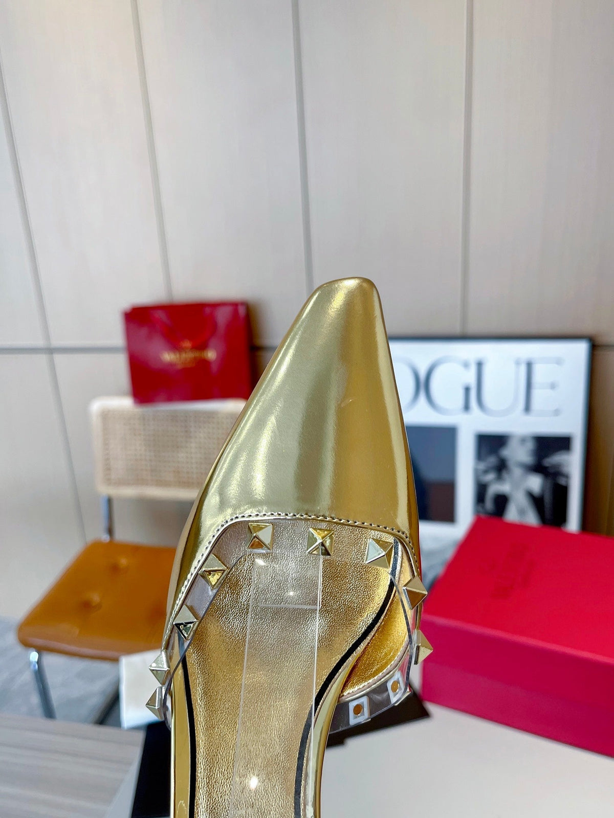 ROCKSTUD CAGED SLINGBACKS 5 CM IN GOLD CALFSKIN