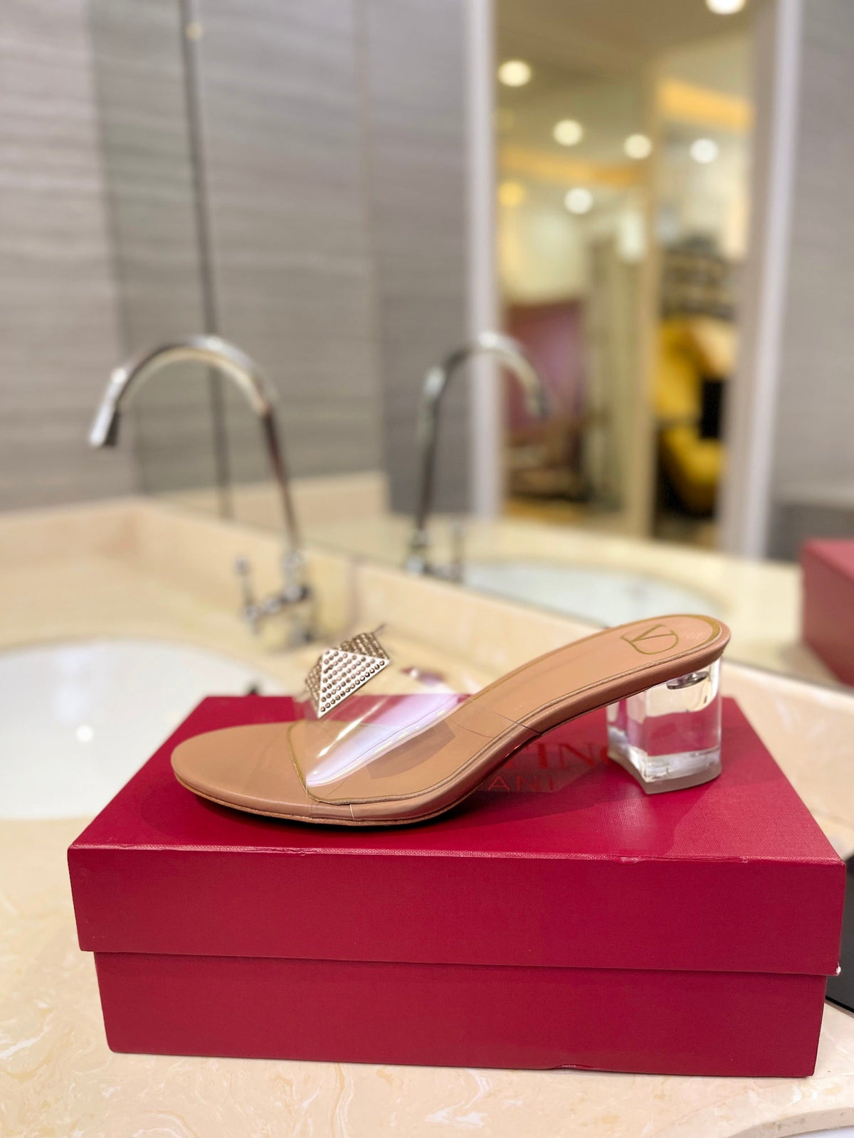 HIGH MULE 60MM IN CAMEL BEIGE SHEEPSKIN AND TRANSPARENT PVC