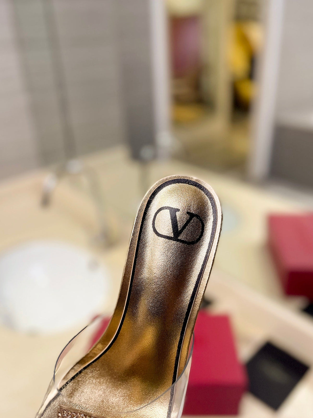 HIGH MULE 60MM IN GOLD SHEEPSKIN AND TRANSPARENT PVC