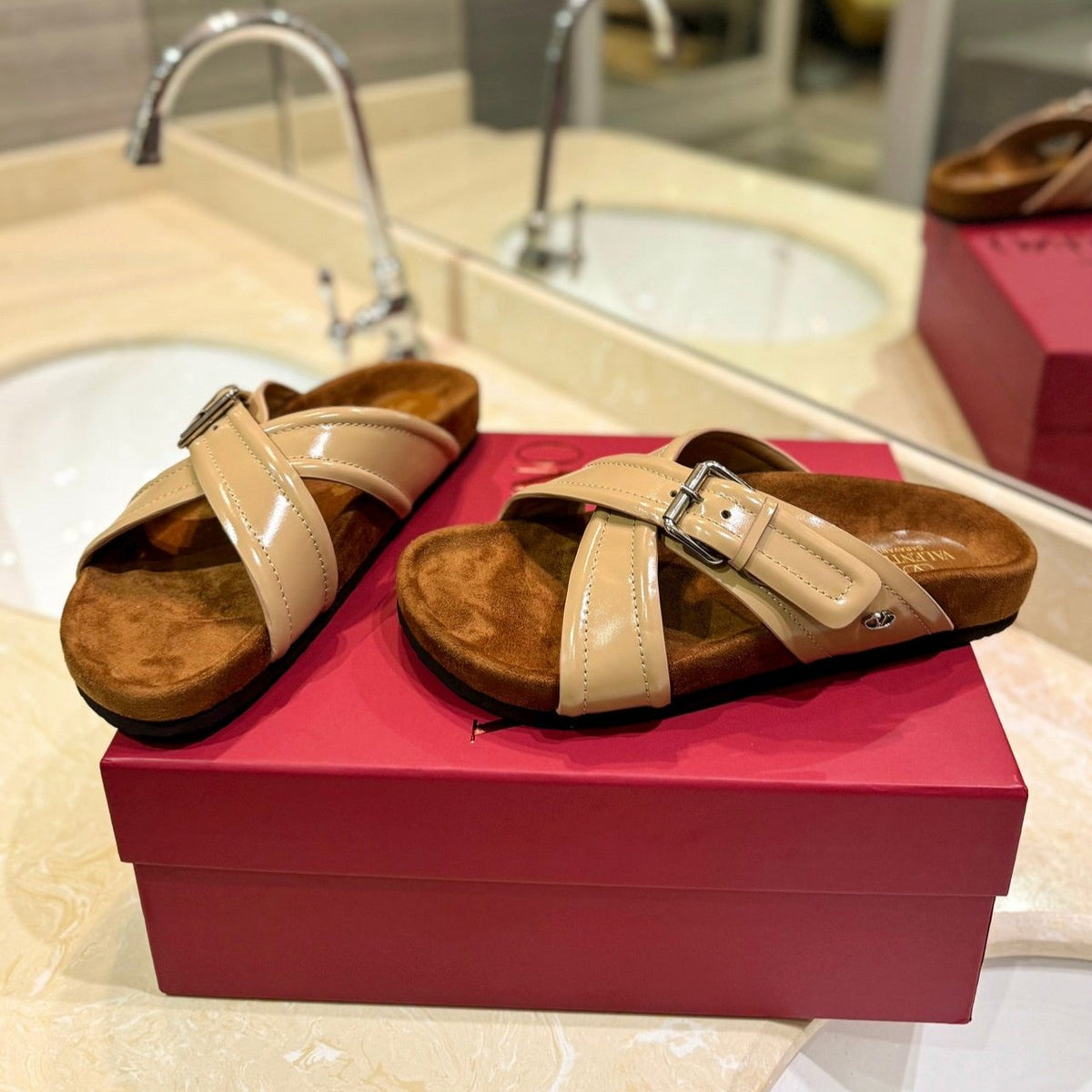 CROSSOVER - STRAP CAMEL BROWN CALFSKIN SLIDE