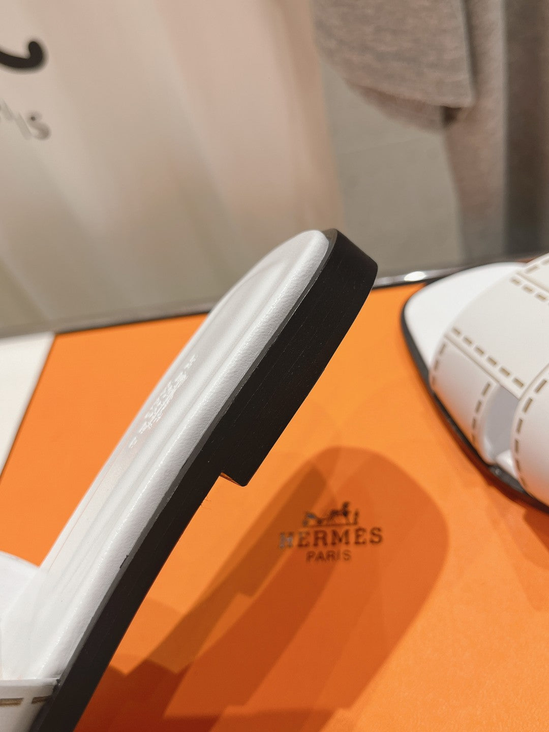 Idioma Sandal White Calfskin