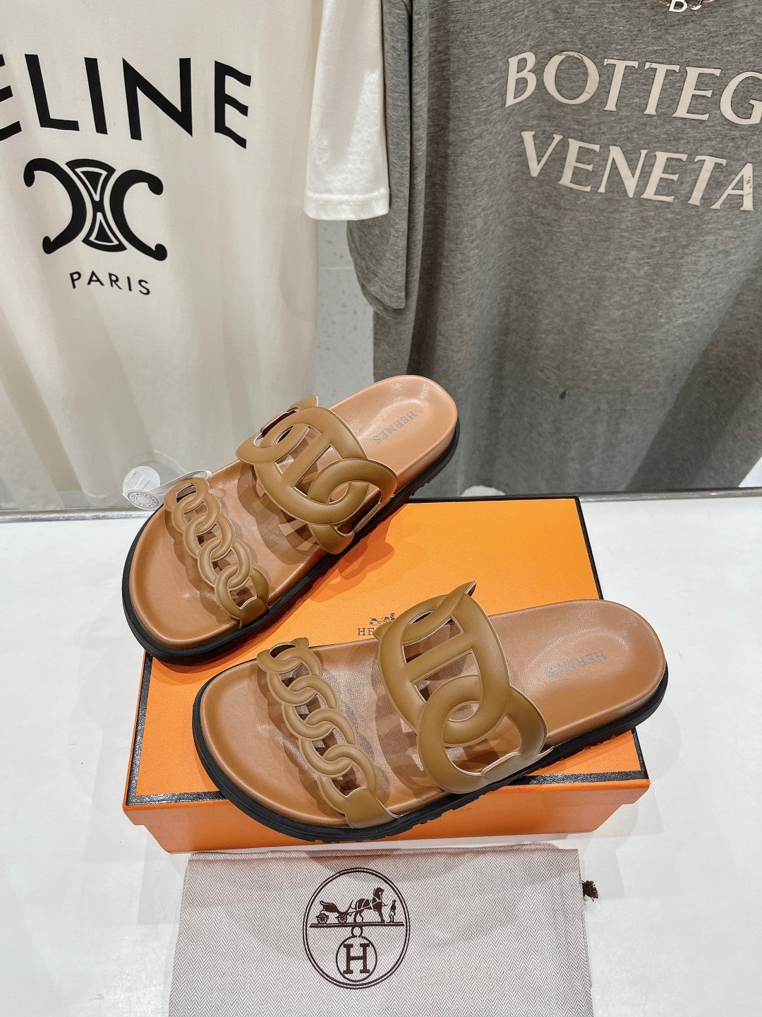 EXTRA SANDAL CARAMEL CALFSKIN