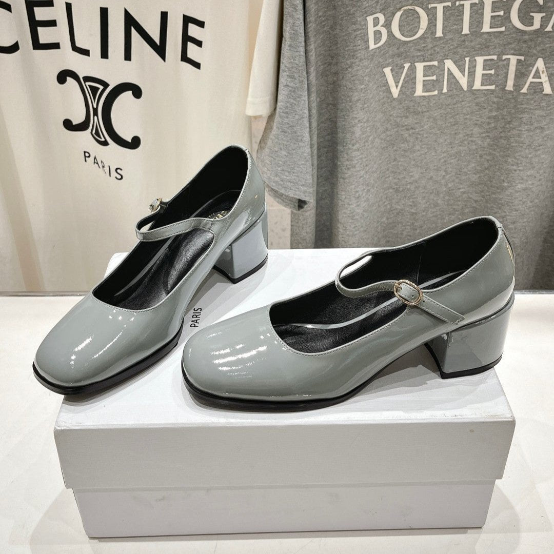 MEDIUM - HEEL MARY JANE SHOES IN SMOKE GREY GLOSSY CALFSKIN