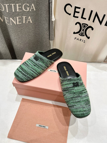 KNITTED MULES IN LIGHT GREEN MIX BLACK WOOL