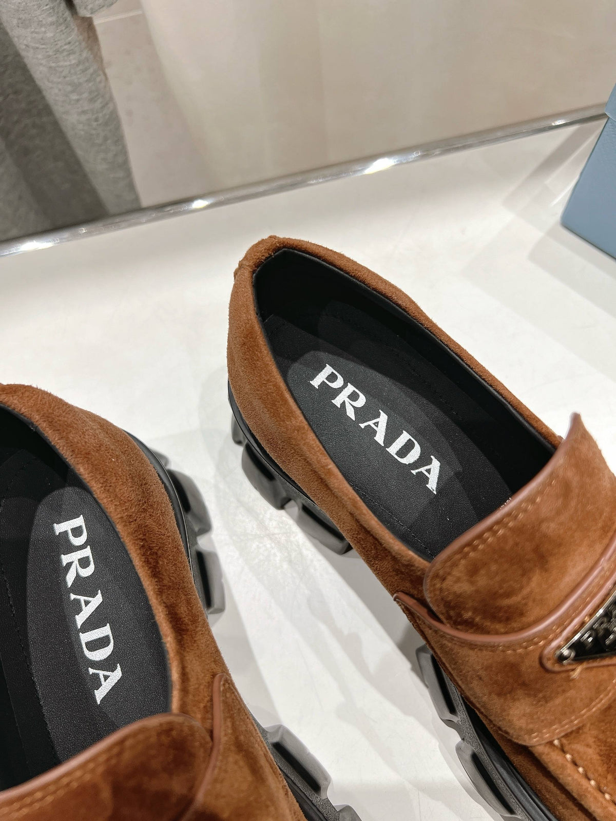 MONOLITH LOAFERS IN RED BROWN SUEDE