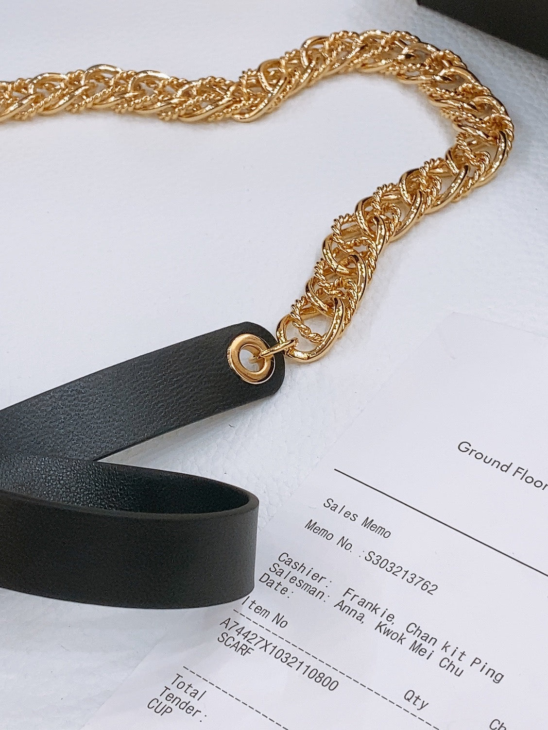 RIBBED BOW WAIST CHAIN IN GOLD TONE BRASS AND BLACK LAMBSKIN