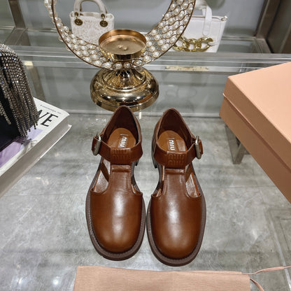Sandal Chestnut Cowhide With T-string