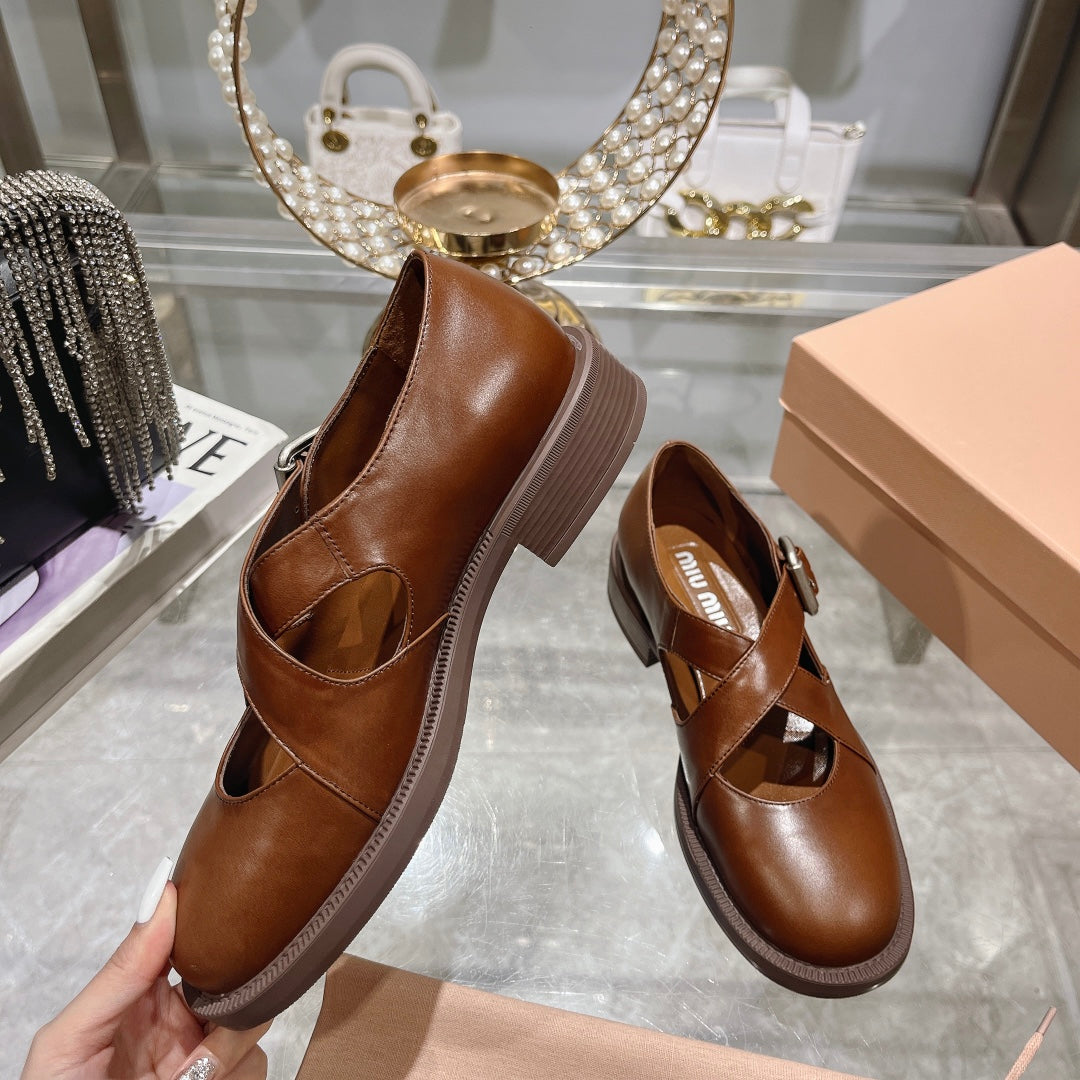 Sandal Chestnut Cowhide With Cross-strap