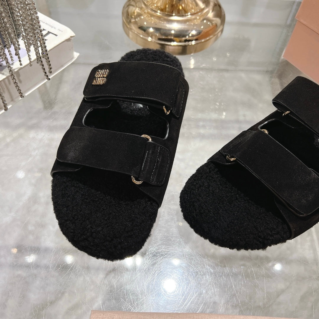 SANDAL SLIDES IN BLACK SUEDE AND SHEARLING LINING