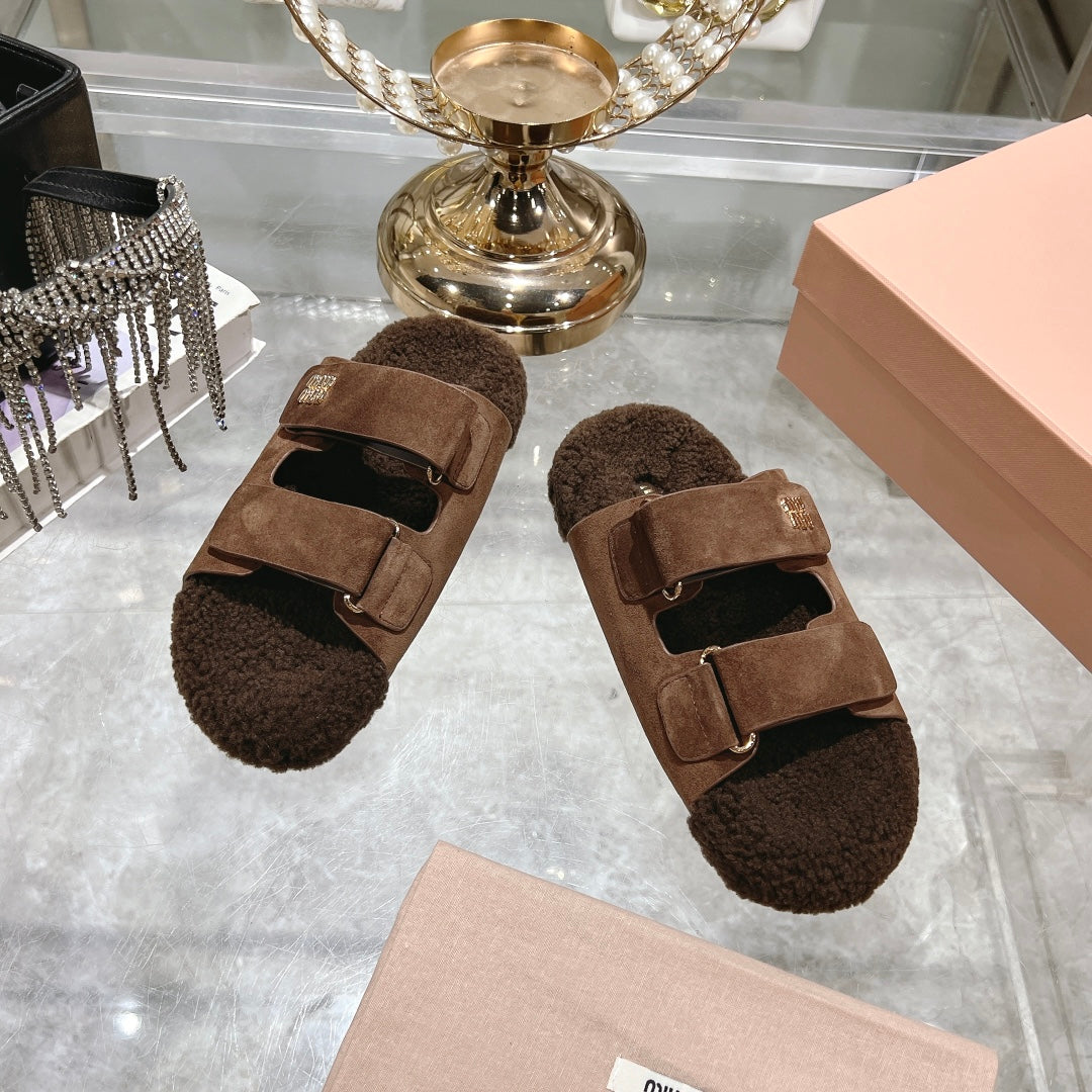 SANDAL SLIDES IN COCOA BROWN SUEDE AND SHEARLING LINING