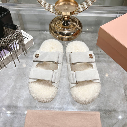 SANDAL SLIDES IN WHITE SUEDE AND SHEARLING LINING