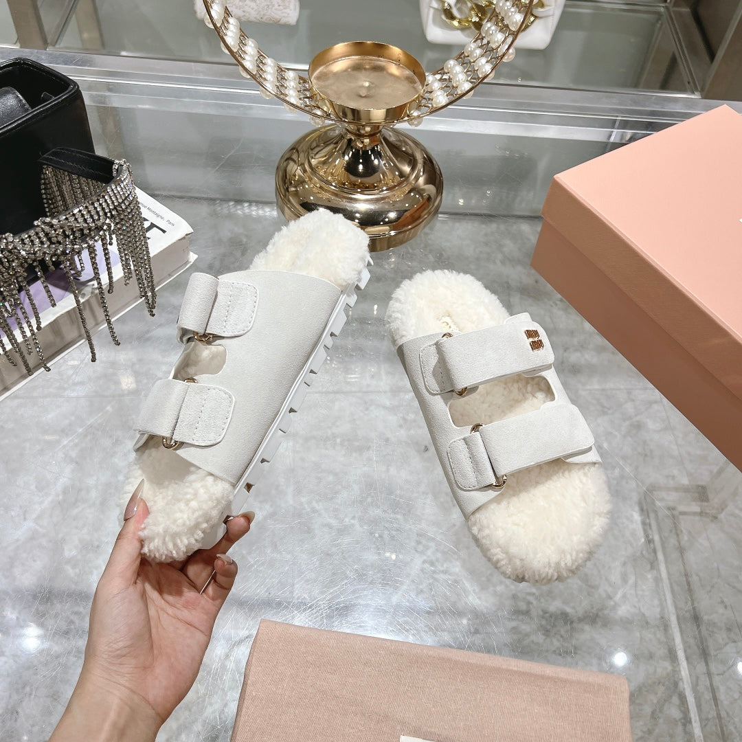 SANDAL SLIDES IN WHITE SUEDE AND SHEARLING LINING