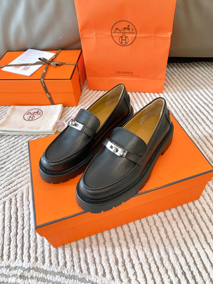 ICONE LOAFER IN BLACK CALFSKIN
