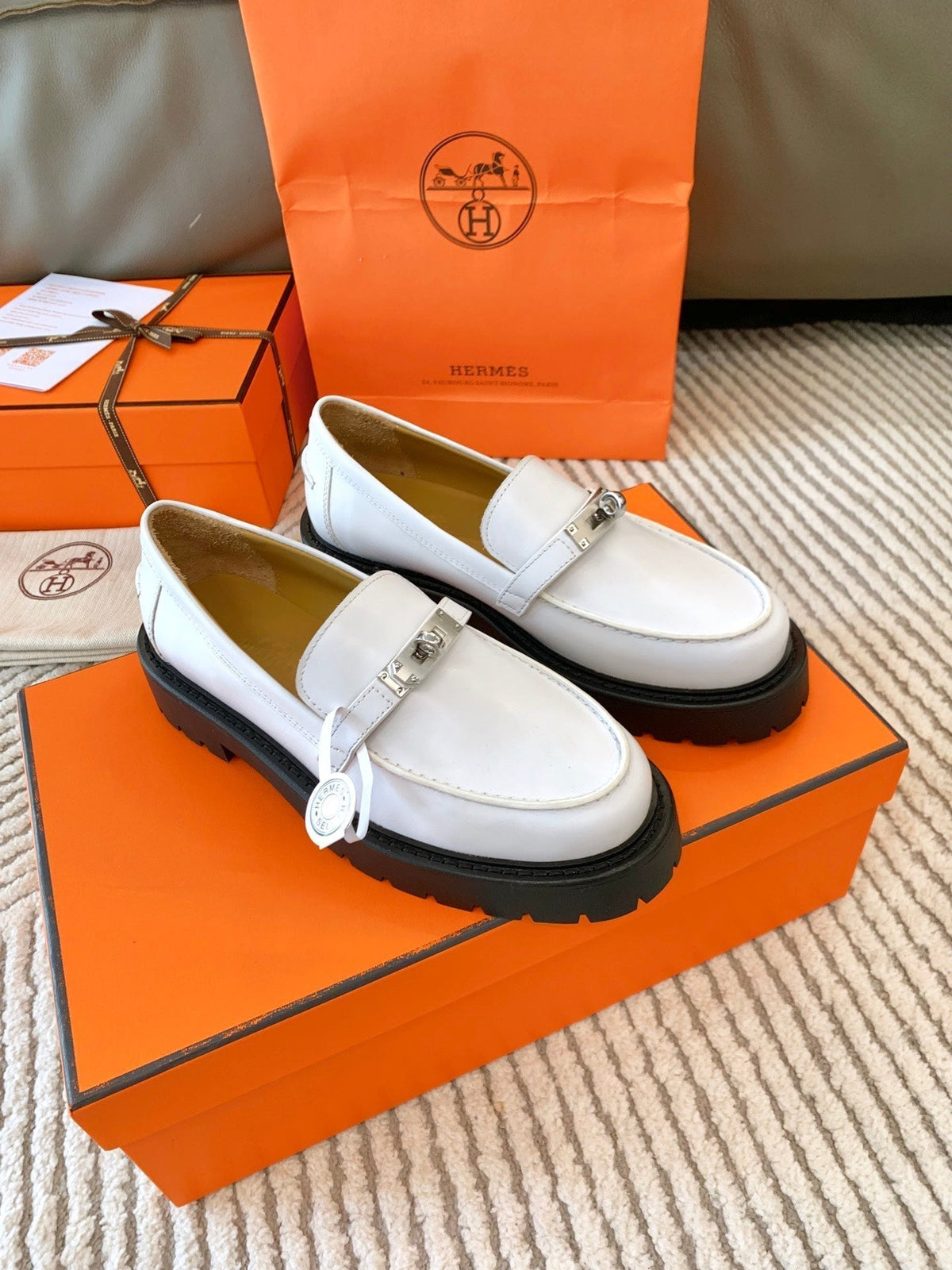 ICONE LOAFER IN WHITE CALFSKIN