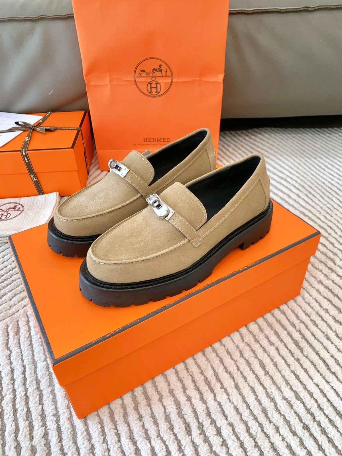 ICONE LOAFER IN TORTILLA BROWN SUEDE