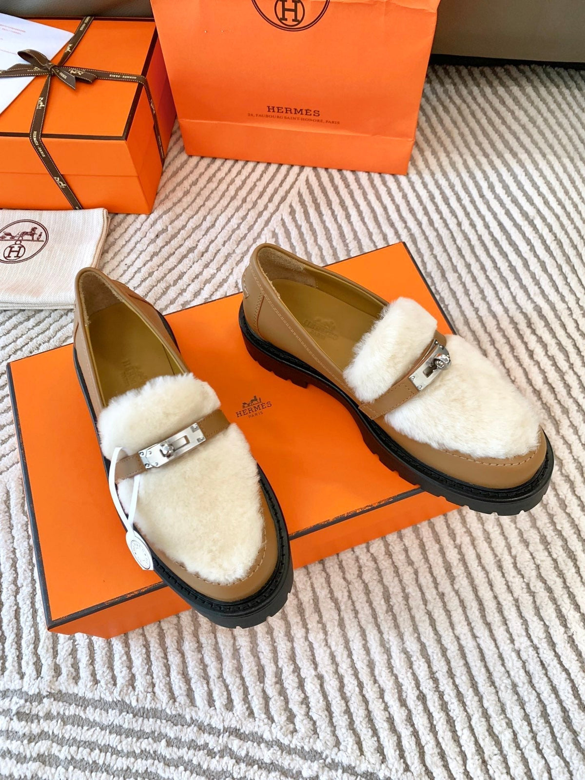 ICONE LOAFER IN PERU BROWN CALFSKIN WITH WHITE SHEARLING