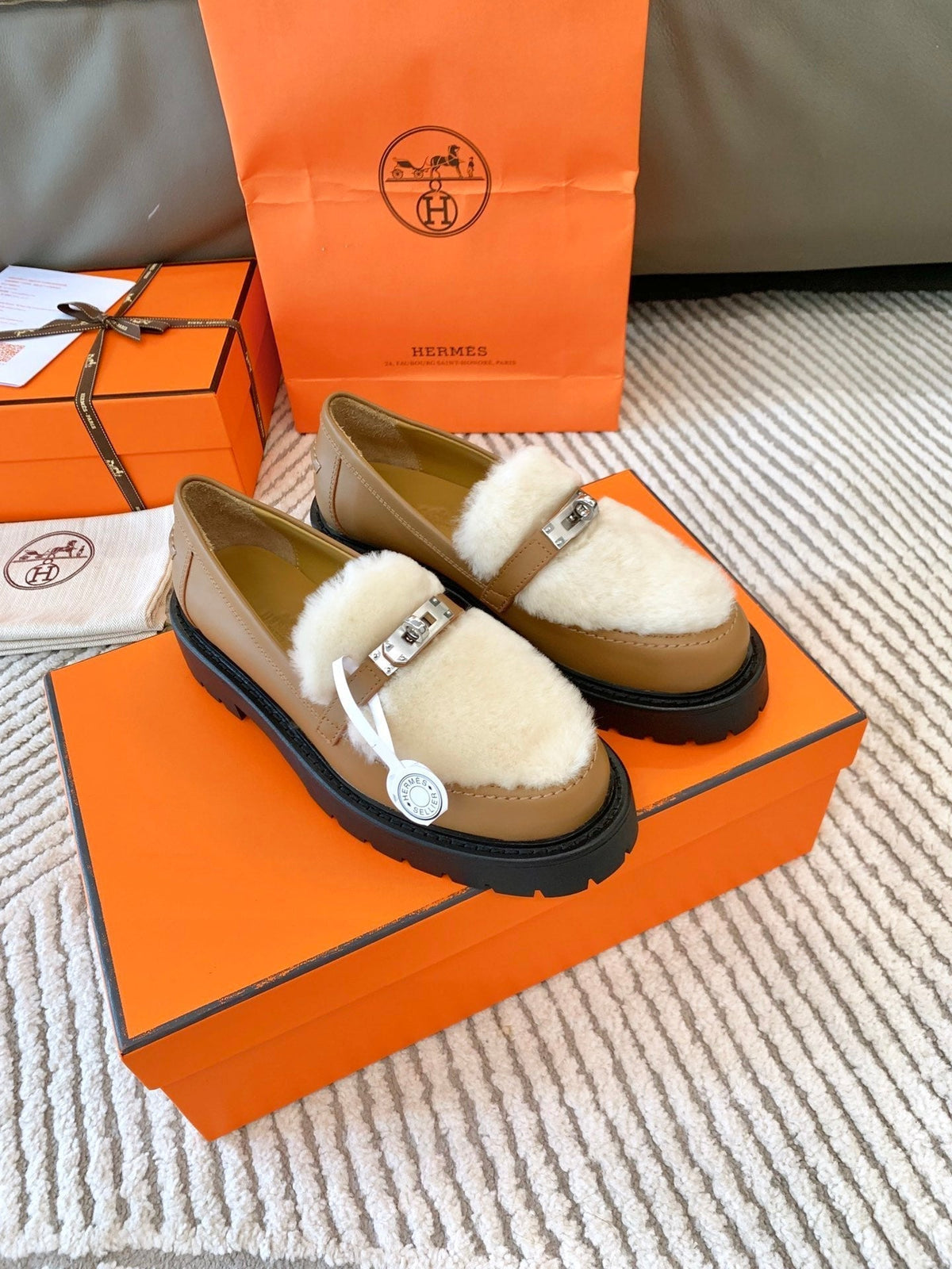 ICONE LOAFER IN PERU BROWN CALFSKIN WITH WHITE SHEARLING