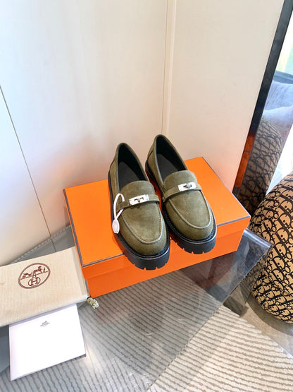ICONE LOAFER IN ARMY GREEN SUEDE