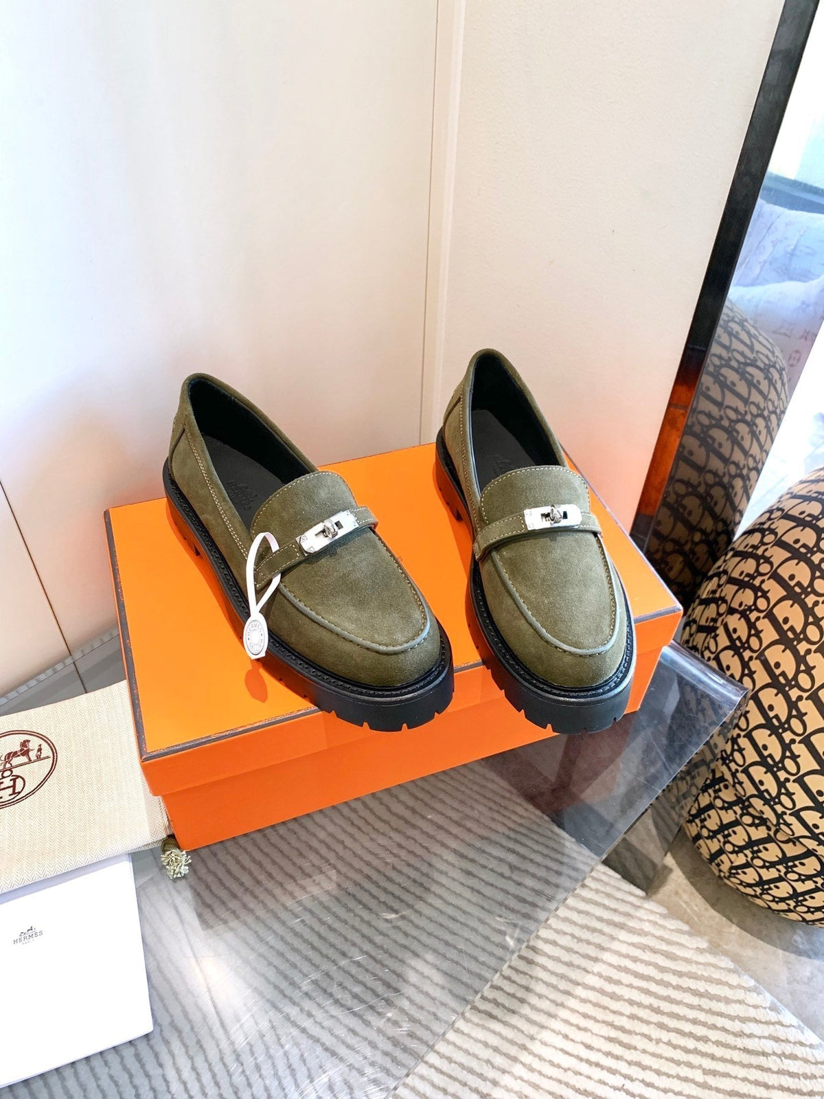 ICONE LOAFER IN ARMY GREEN SUEDE