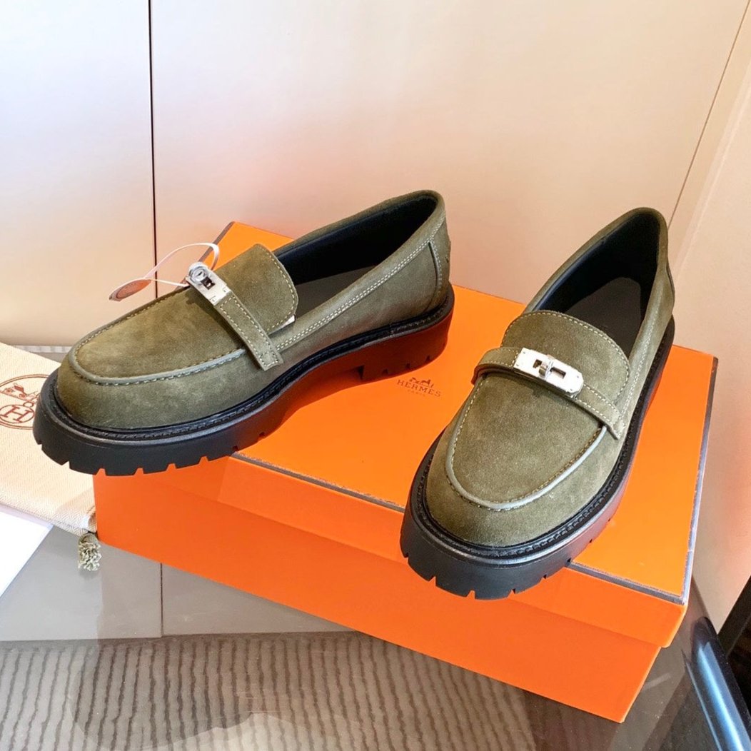 ICONE LOAFER IN ARMY GREEN SUEDE