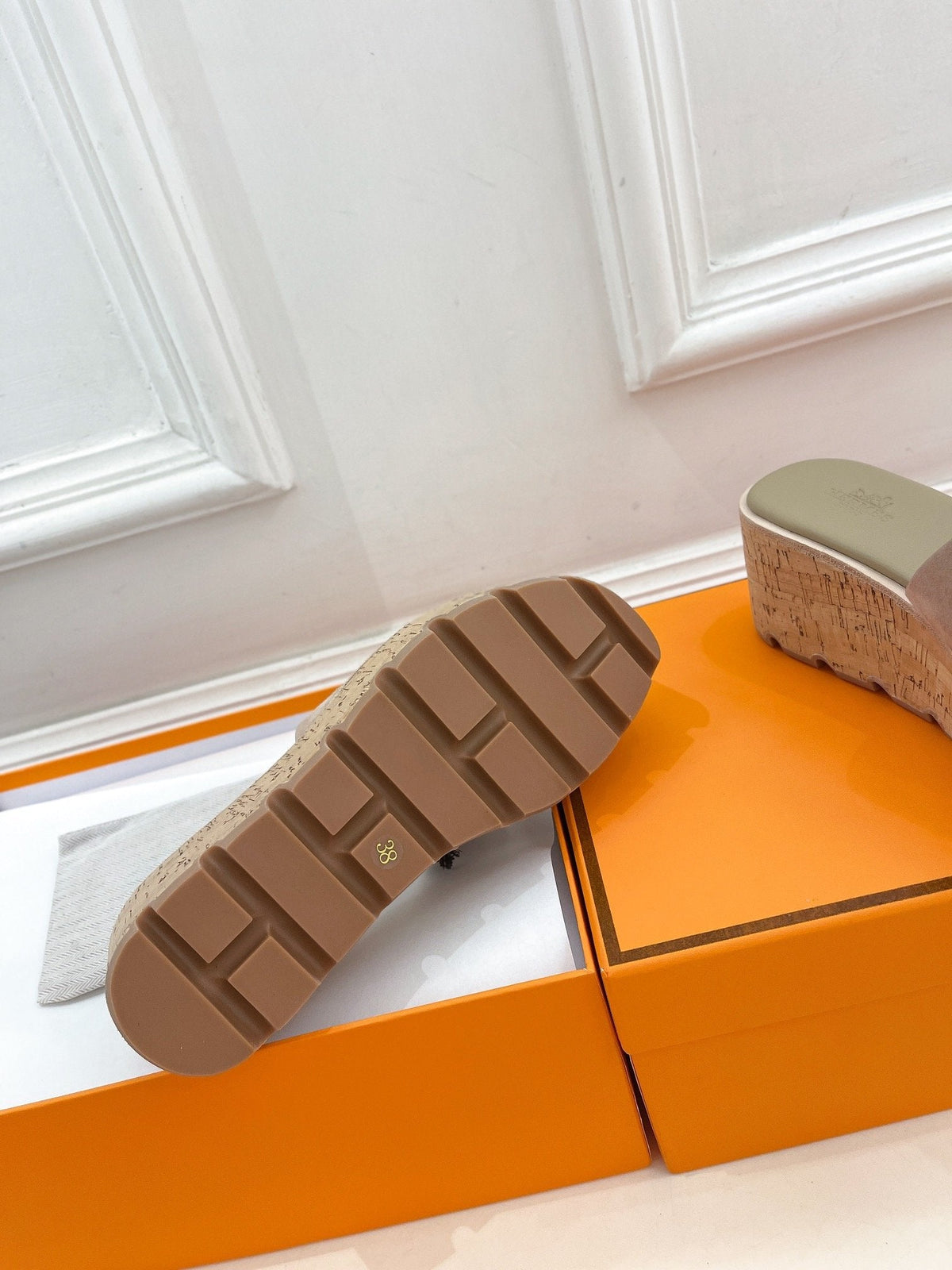 Eze 30 Sandal Light Brown Suede
