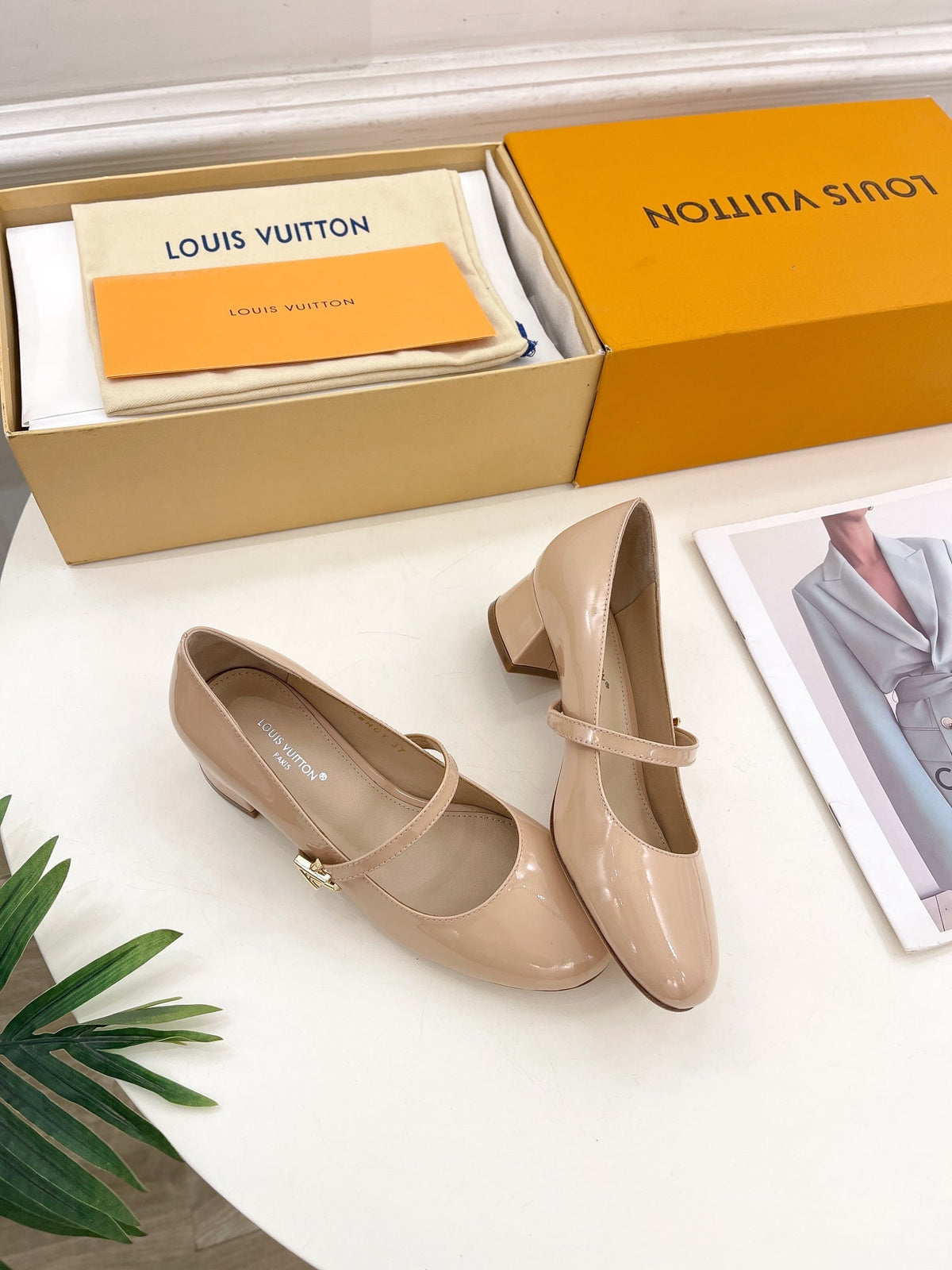 LV WOMEN ROMY HIGH BALLERINA IN GLOSSY BEIGE LAMBSKIN