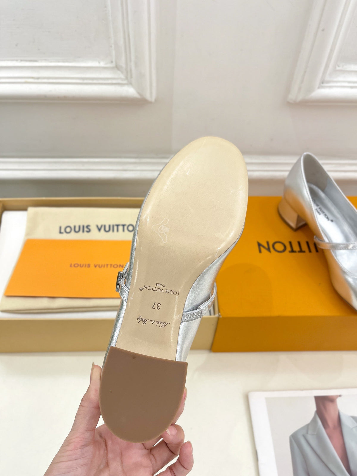 LV WOMEN ROMY HIGH BALLERINA IN SILVER METALLIC LAMBSKIN
