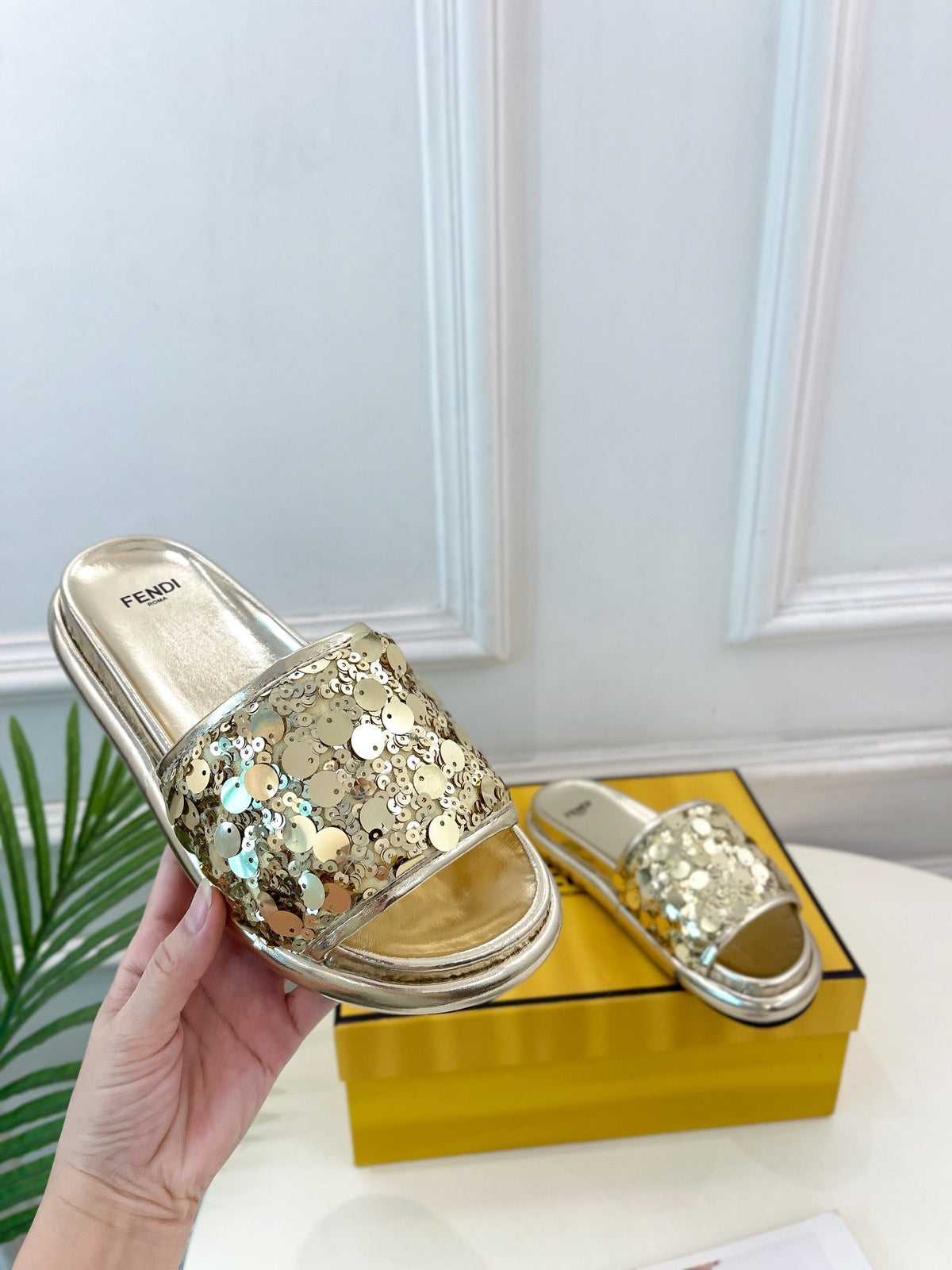 FENDI THICK SOLE 3 CM SEQUIN SLIPPER GOLDEN