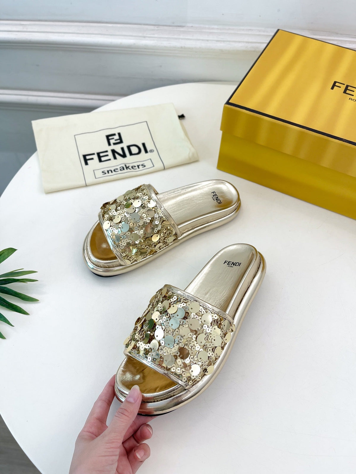 FENDI THICK SOLE 3 CM SEQUIN SLIPPER GOLDEN