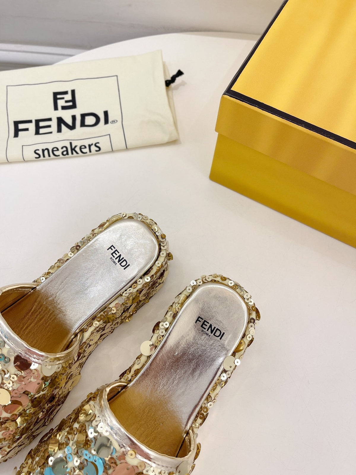 FENDI THICK SOLE 6 CM SEQUIN SLIPPER GOLD