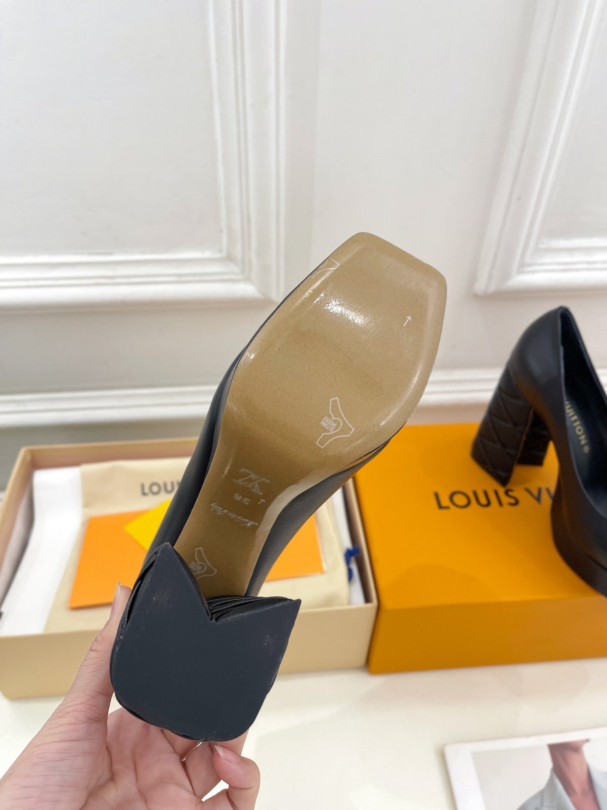 SHAKE MARY JANE HIGH HEEL 12 CM IN BLACK CALFSKIN