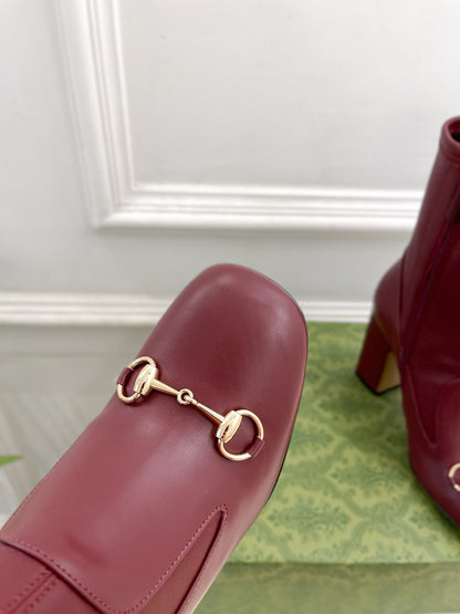 HORSEBIT ANKLE BOOTS 9.5CM IN BURGUNDY RED SHEEPSKIN