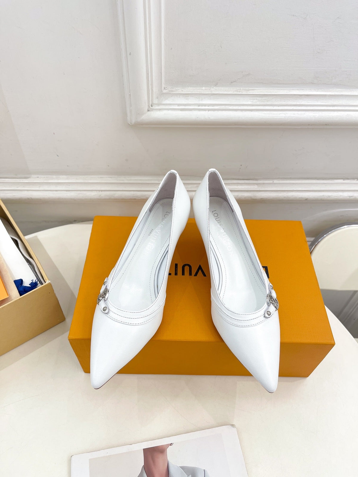 6AM HIGH PUMP 5 CM IN WHITE CALFSKIN