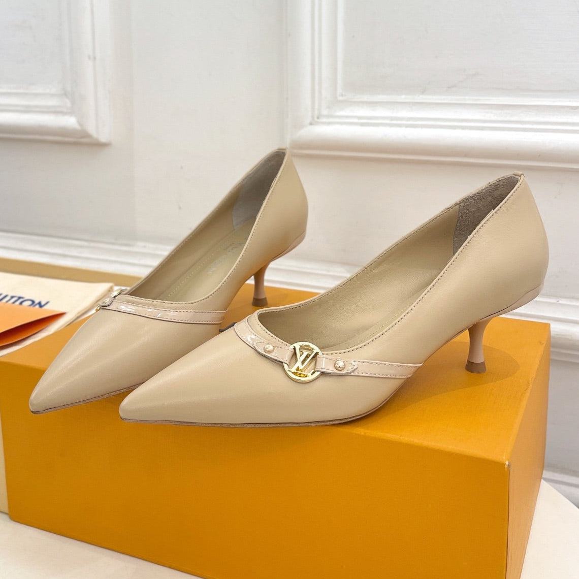 6AM HIGH PUMP 5 CM IN BISQUE BEIGE CALFSKIN