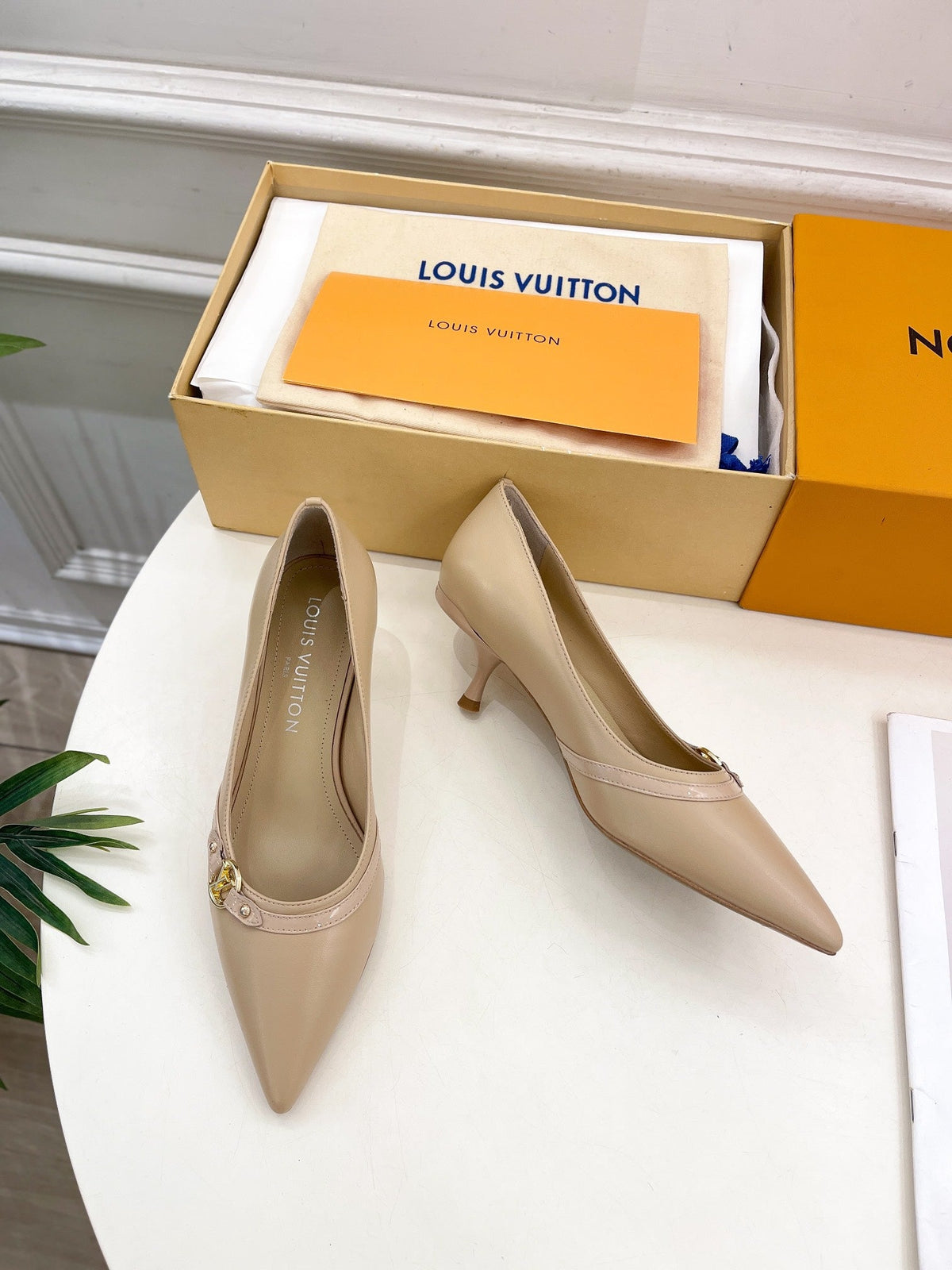 6AM HIGH PUMP 5 CM IN BISQUE BEIGE CALFSKIN